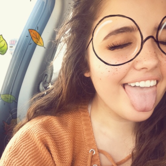 Meet your Posher, Aleeha - Picture 1 of 1